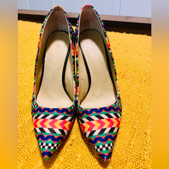 GX by Gwen Stephanie High Heel - Picture 3 of 6